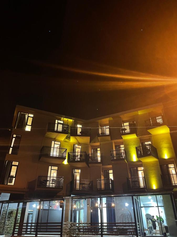 فندق New House Kobuleti 2 المظهر الخارجي الصورة